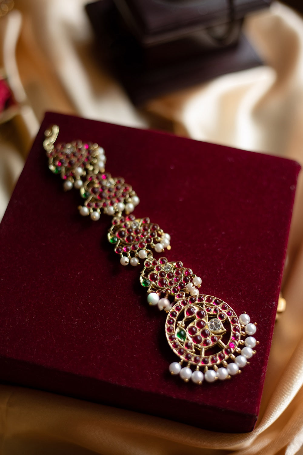 Semi Precious Kemp Tikka - Round & Peacock - Red, White & Green