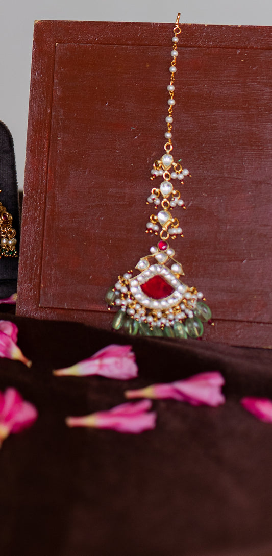 Jadau Stone Triangle Red Stone Tikka With Tear drop green stone & Pastel hangings & Single Layer - White, Green Red