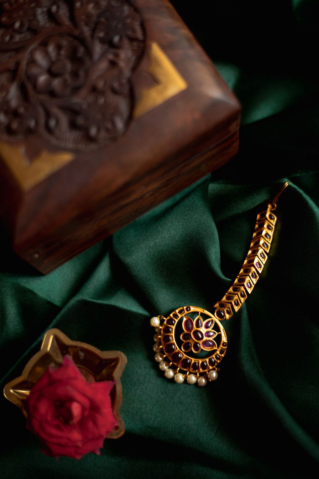 Matte Finish Ruby Flower Tikka