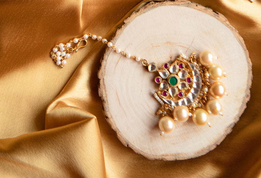 Jadau Stone half moon Tikka With big pearl hangings & Single Layer - White, Green Red