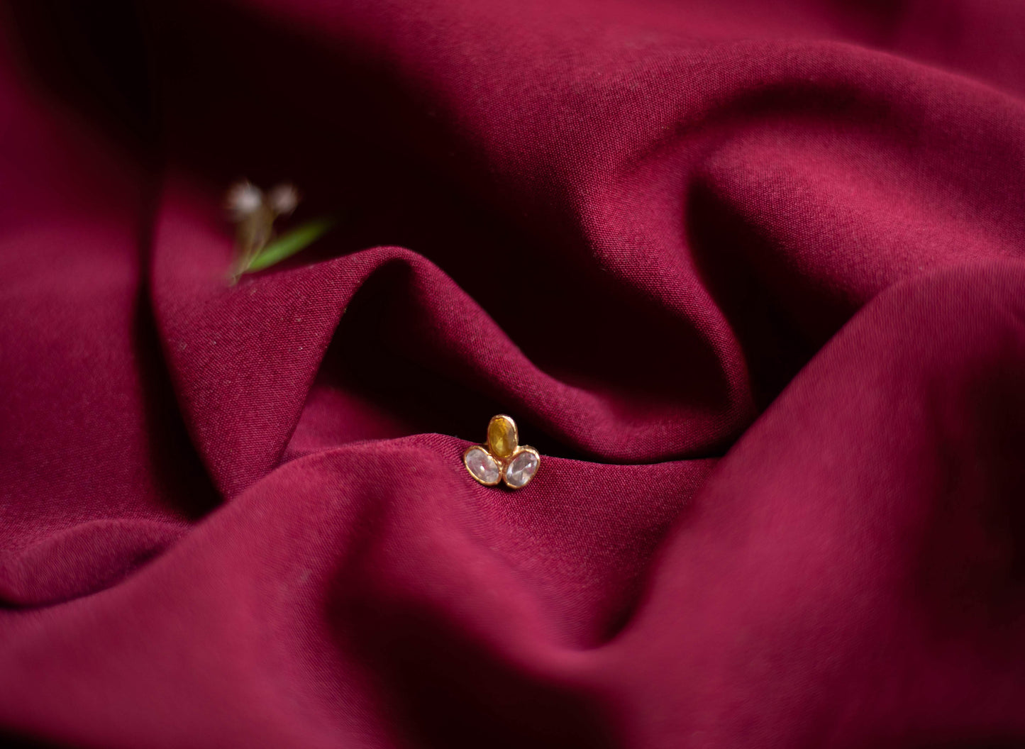 Gold finish 3 stone nose pin - white and golden yellow- (Pierced)