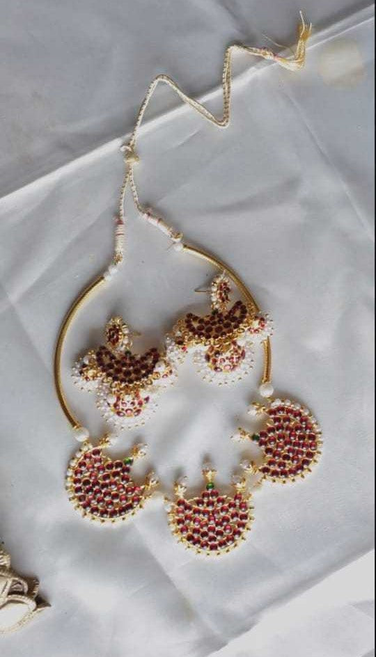 Imitation Kemp- gold finish Hasli model with 3 pirai pendant #41