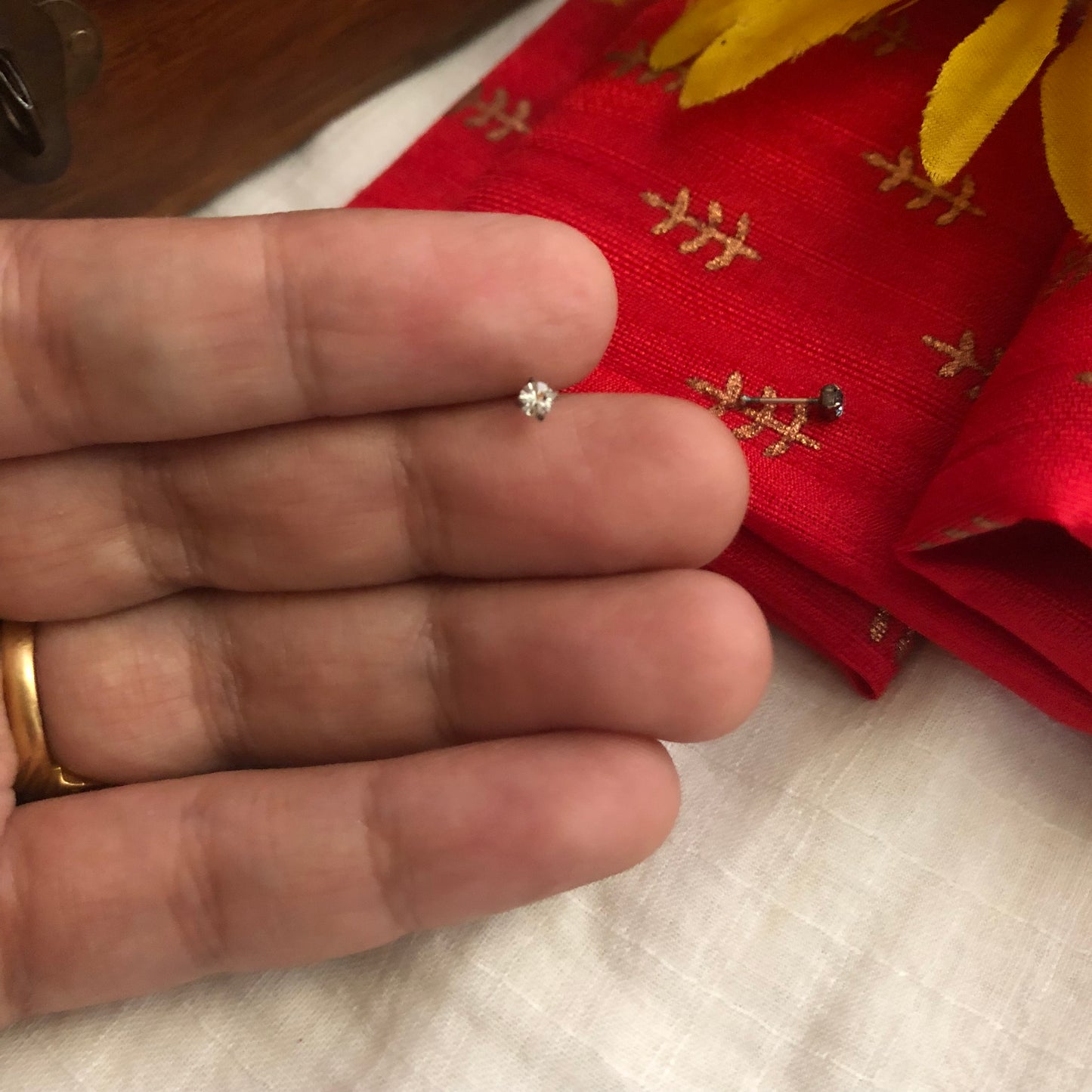 Silver finish tiny single stone nose pin (70% Purity Silver)