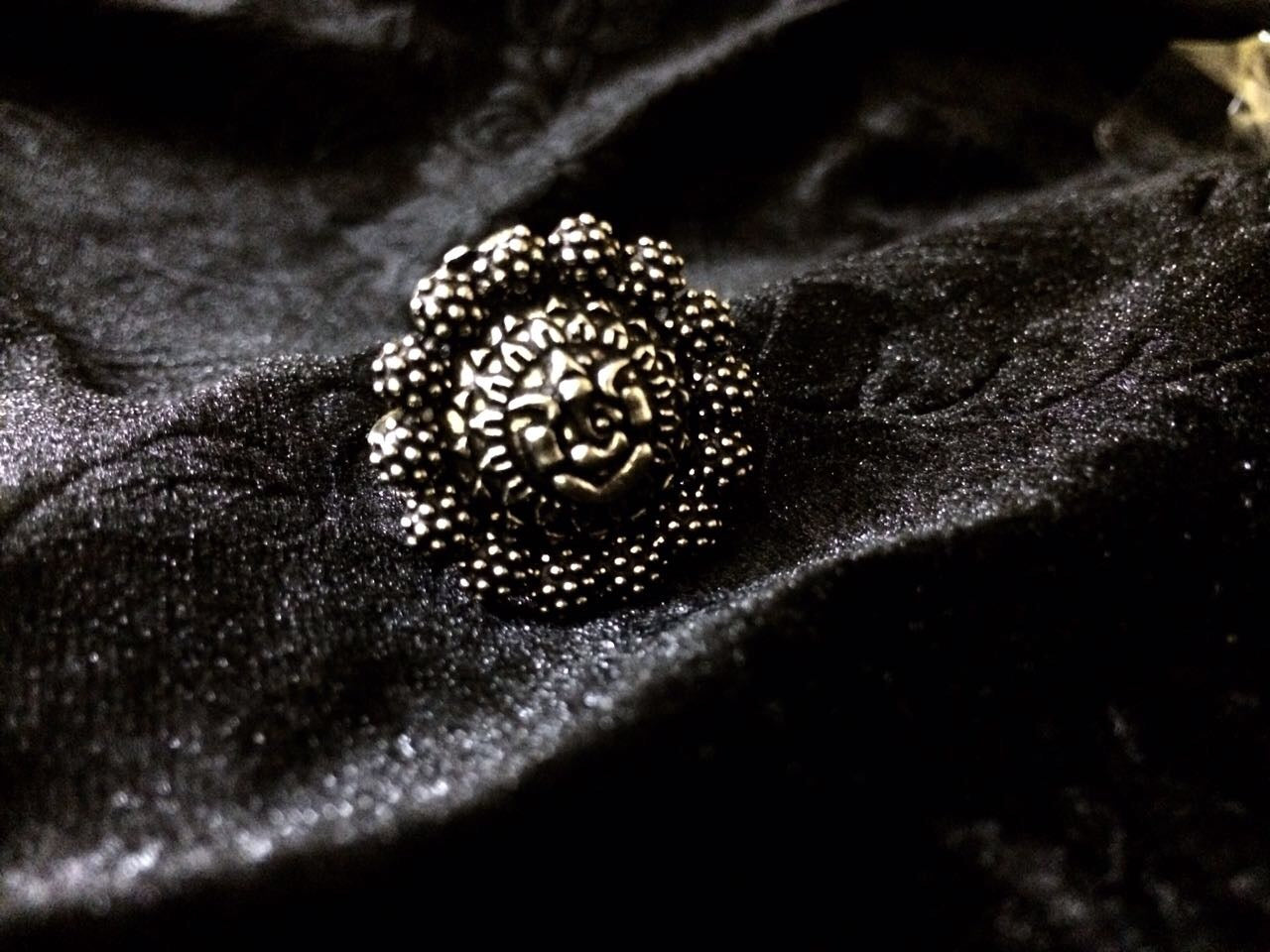 German Finish Ganesha Inside flower Ring
