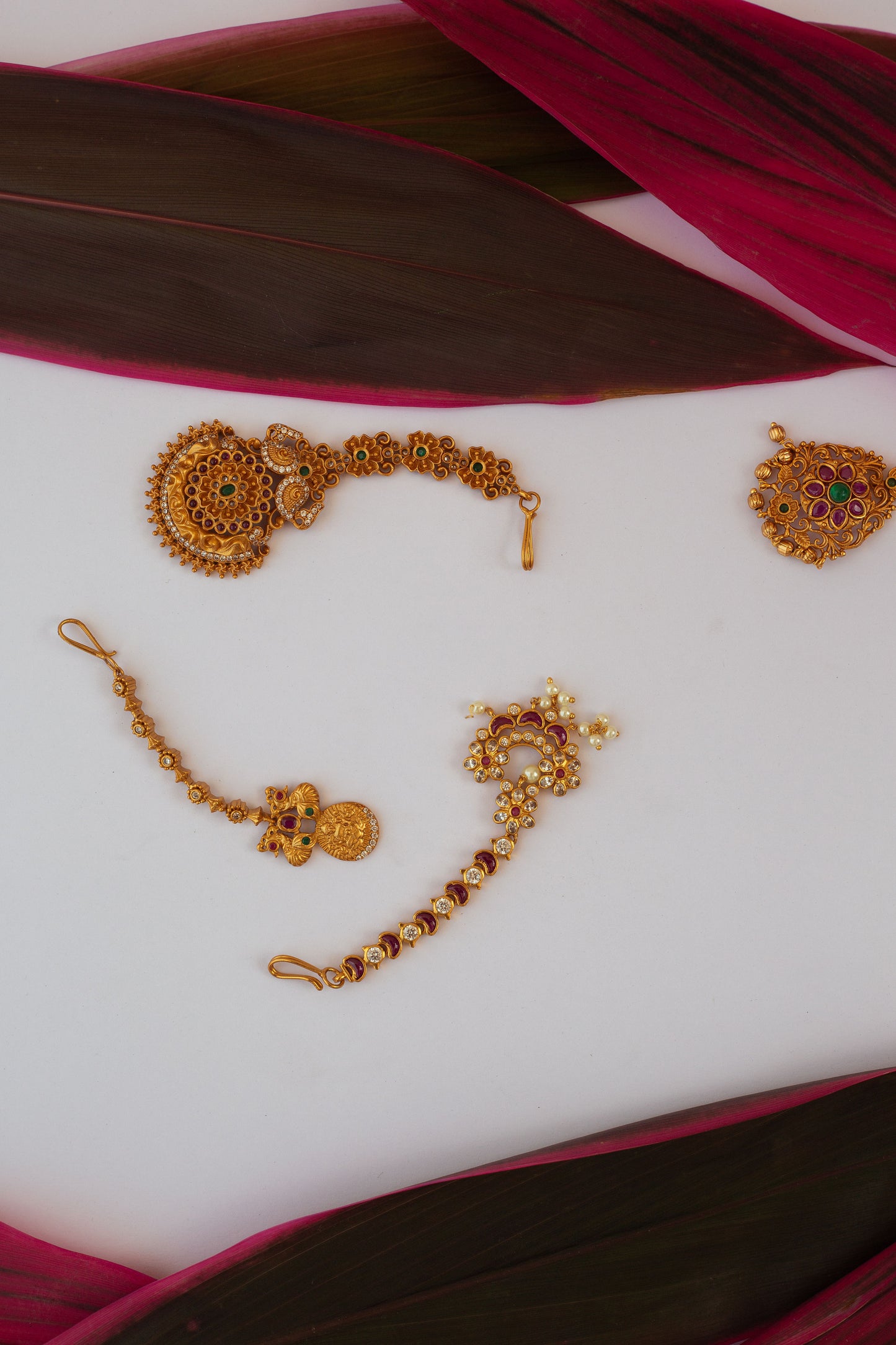 Gold Finish Tiny half moon Guttapusalu Tikka-Red & White