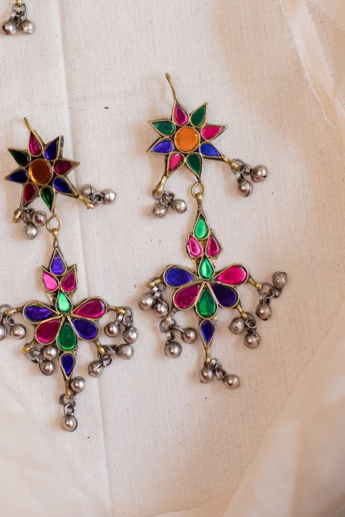 Gold Finish flower stud with hanging-12(A)