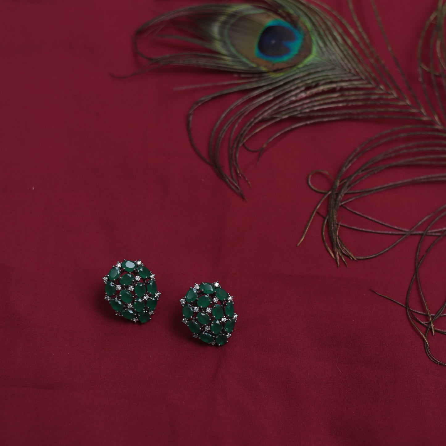 Silver finish Statement stud 10(B)