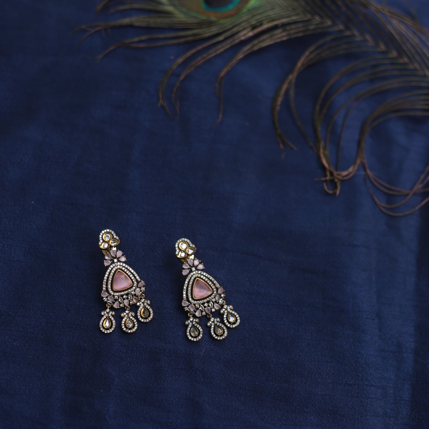 Dual Finish stone with tear droppings 20(B)
