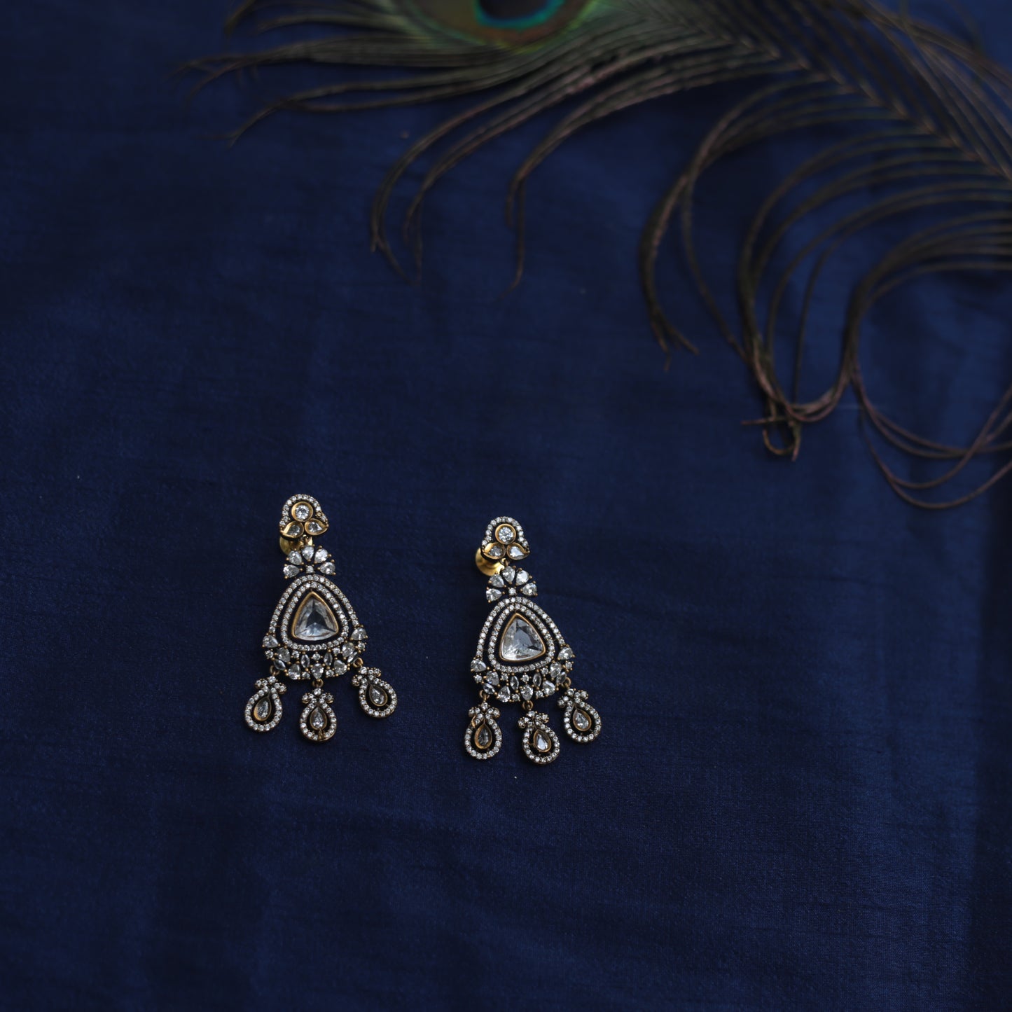 Dual Finish stone with tear droppings 20(C)