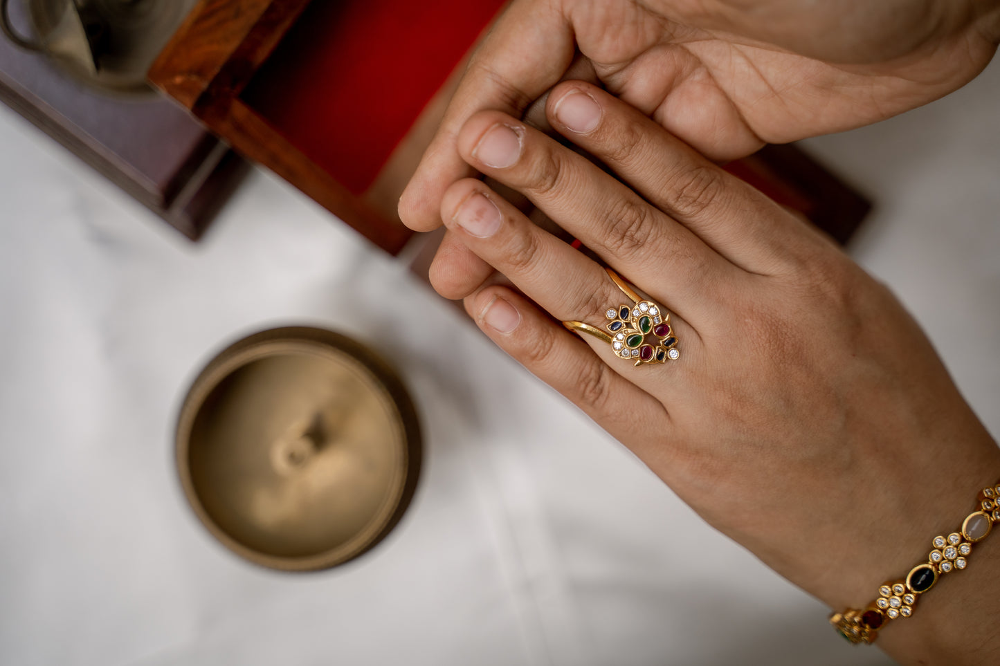 gold finish Twin peacock vangi neli ring