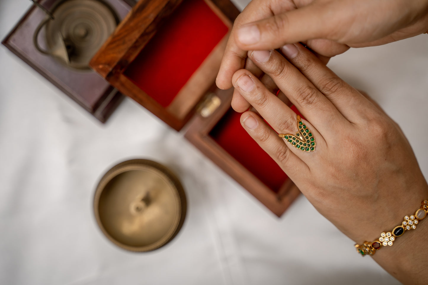 Gold finish 2 layered vangi Neli ring