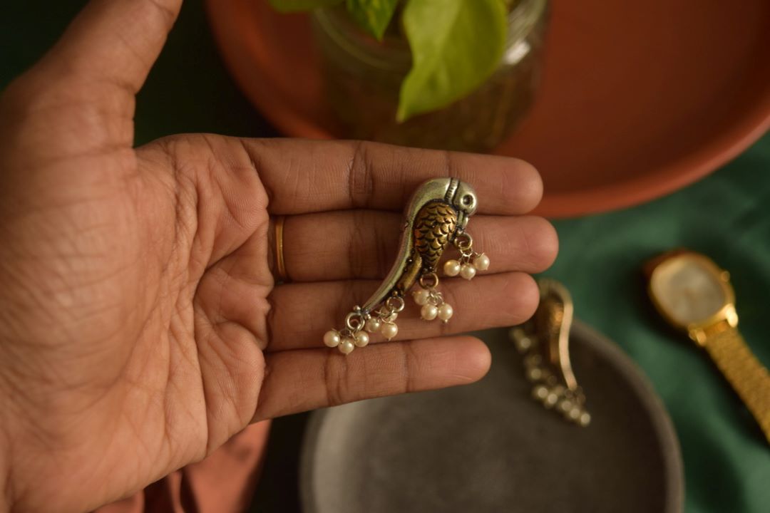 Oxidised Parrot Stud With Pearls