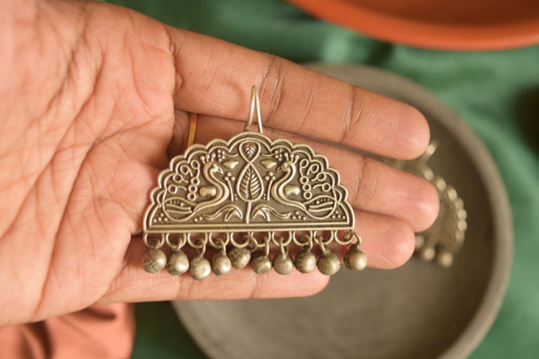 Silver Look Alike Peacock Hook Drop - Semi Circle