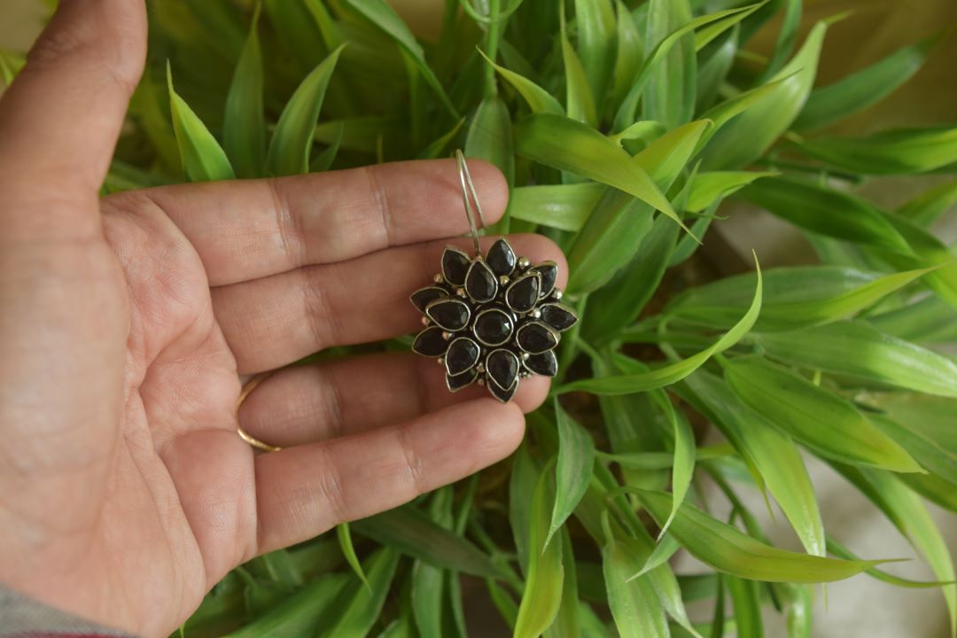 Oxidised Stone Hook Drop Twin Flower-37B