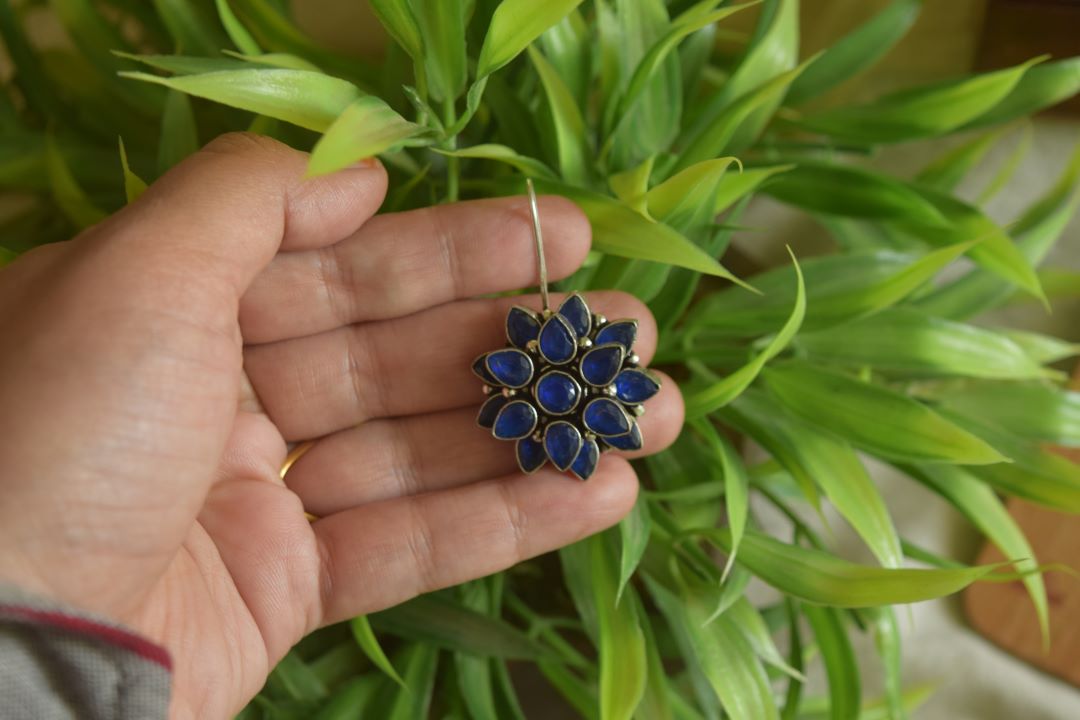 Oxidised Stone Hook Drop Twin Flower-37D