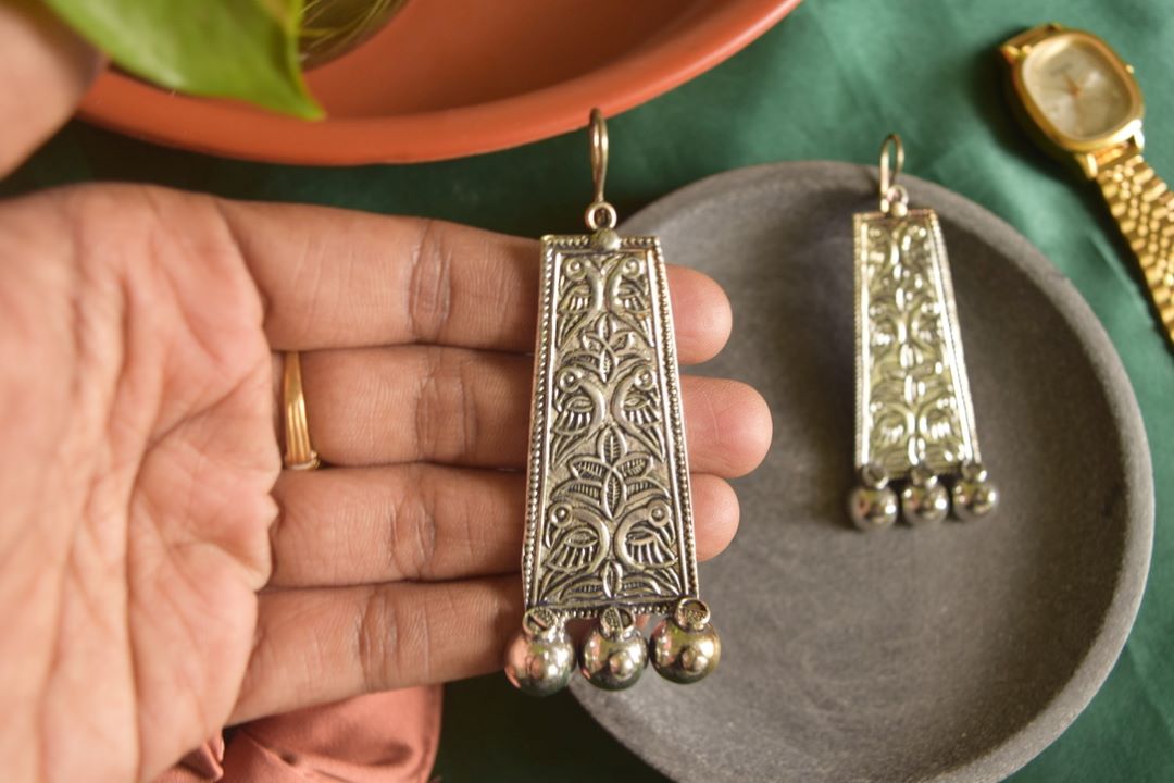 Oxidised Hook Drop Flower Carving Rectangle - Long