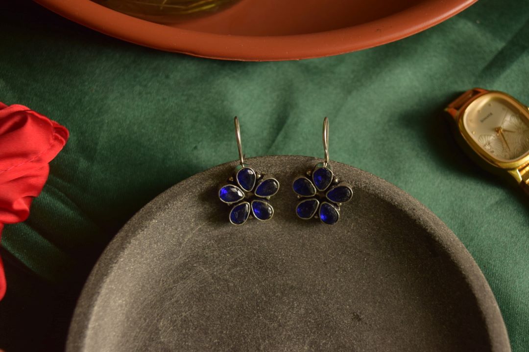 Oxidised Hook Drop Flower Small Model 1-58C