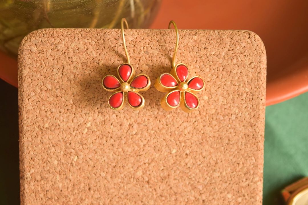 Gold Matte Finish Hook Drop Flower Small Model 1-59A