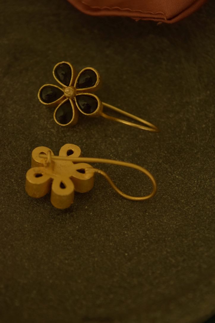 Gold Matte Finish Hook Drop Flower Small Model 1-59C