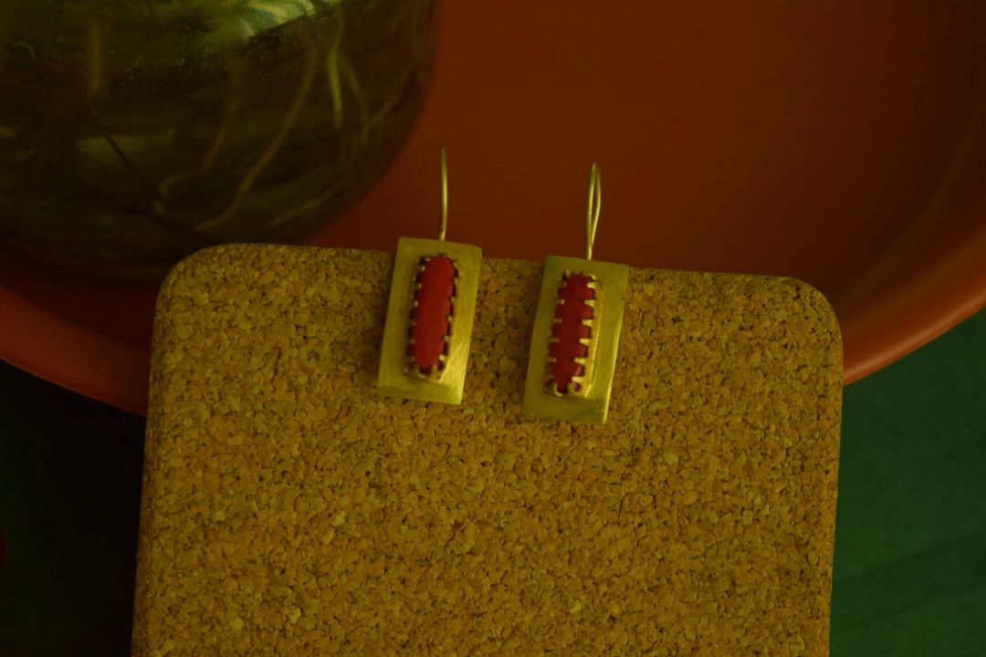 Gold Finish Hook Drop Square Stud -111E