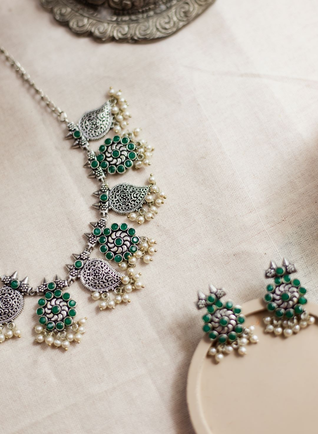 Silver Finish Flower  & mango motifs  sequence  necklace -39B