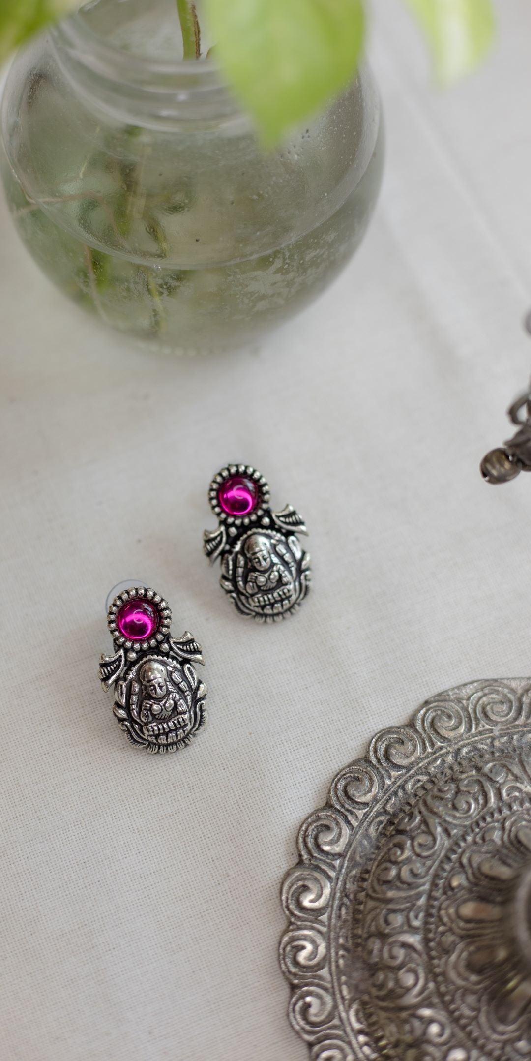 Silver finish Cluster type thushi necklace -42A