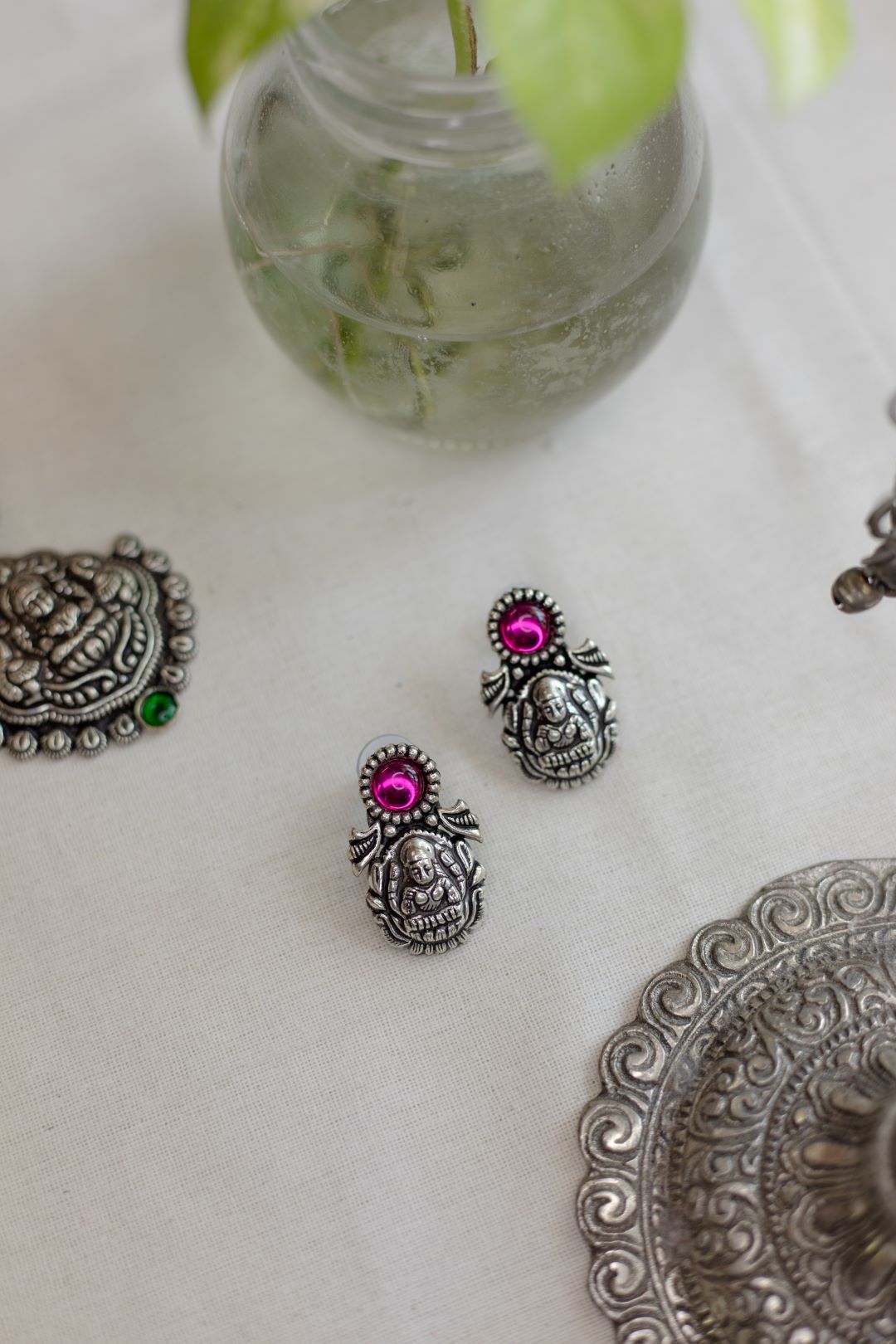 Silver finish Cluster type thushi necklace -42B