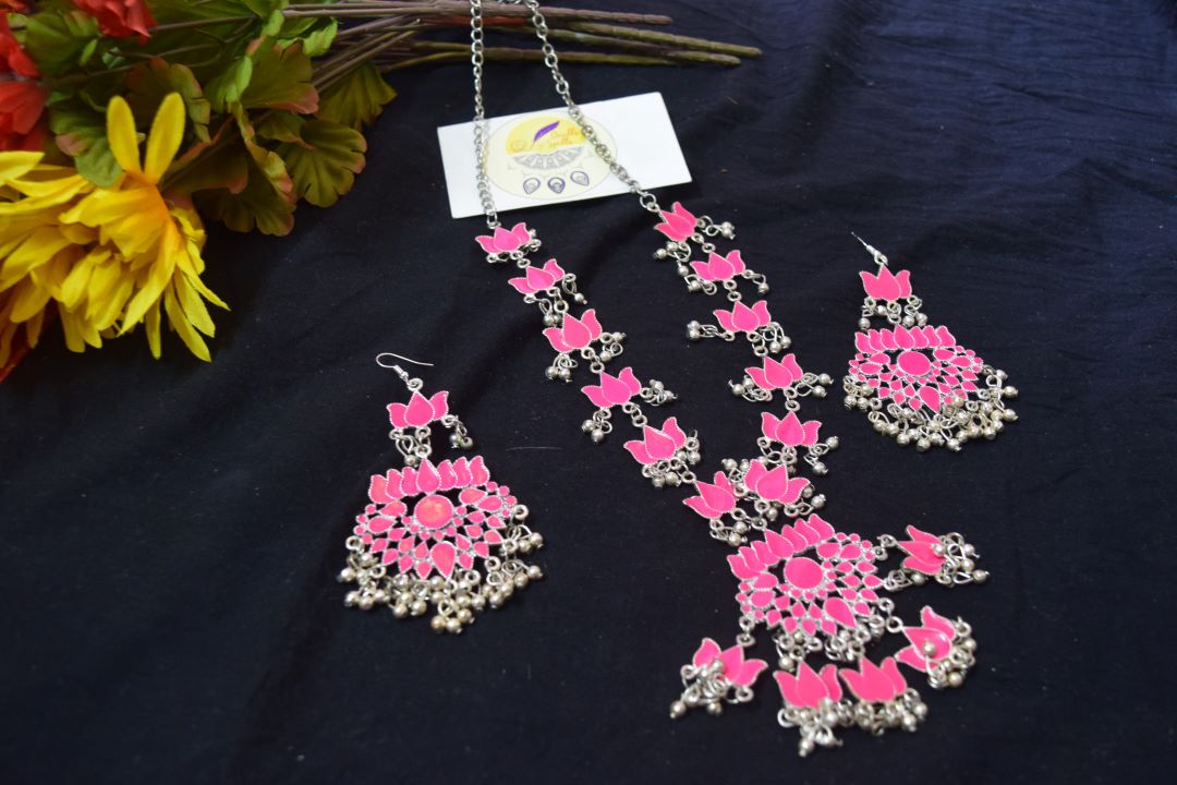 Silver finish Enamel lotus haaraam with lotus pendant-pink