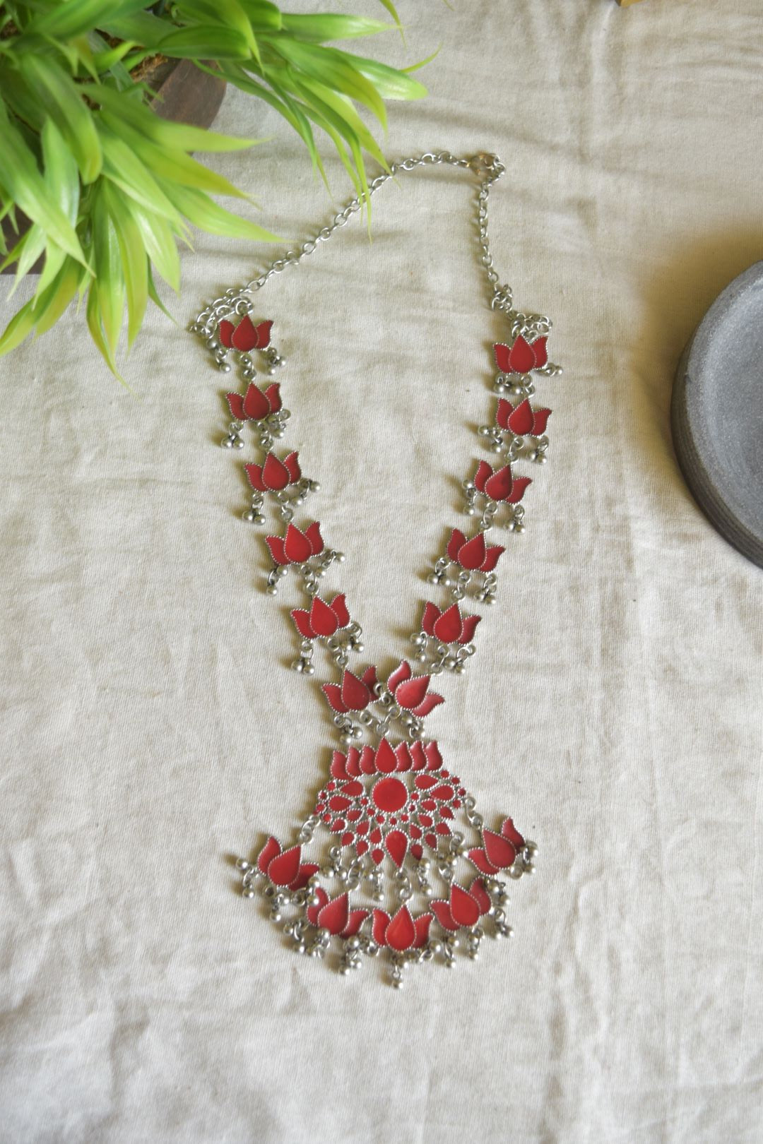 Silver finish Enamel lotus haaraam with lotus pendant- red
