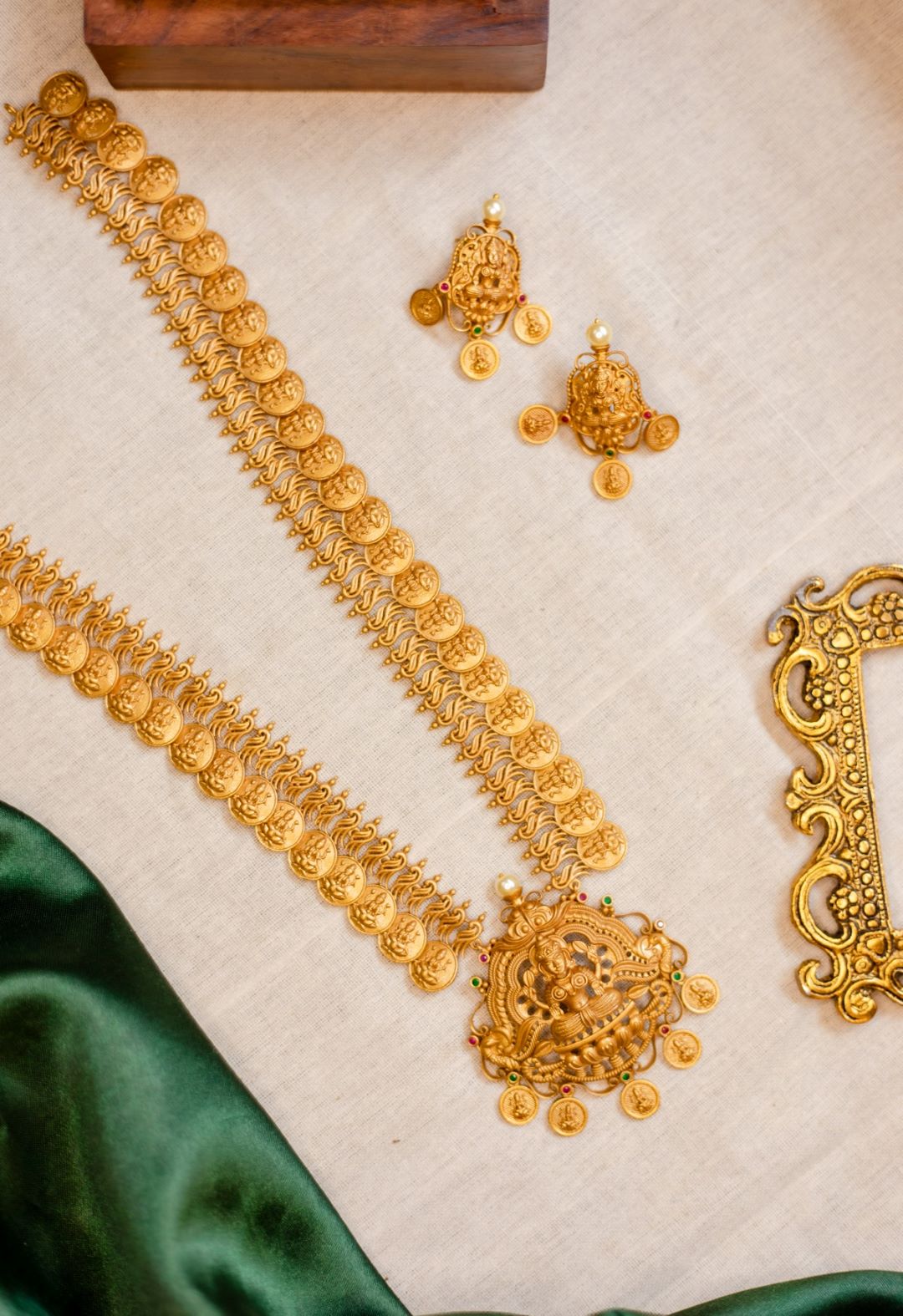 big Lakshmi Dollar Coin Haram With Stud