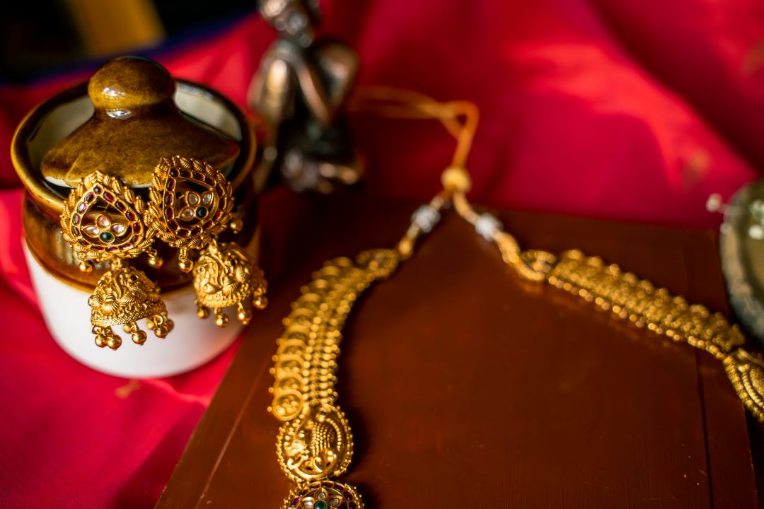 Lakshmi Coin mid length with Peacock & Chakri Mugappu