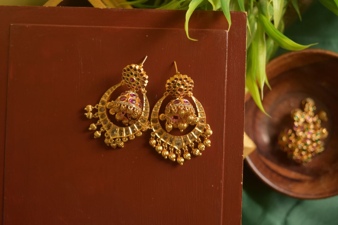 Matte finish - Flower layered Chandbali