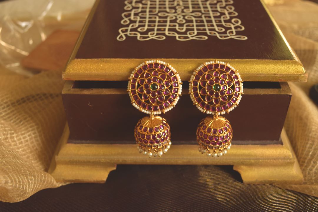 Matte finish - Flower Round Chakri Jhumka