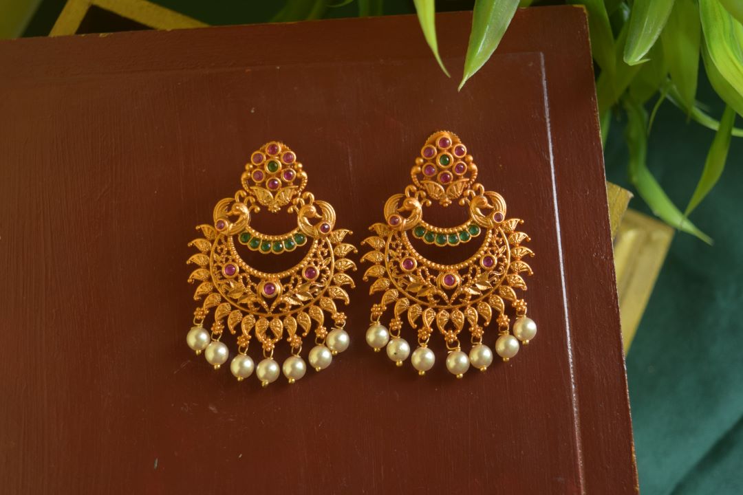 Matte finish- chandbali model 25B