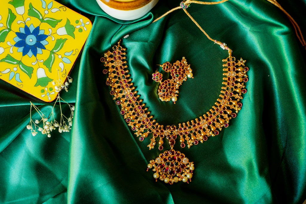Semi Precious Kemp Addigai flower choker