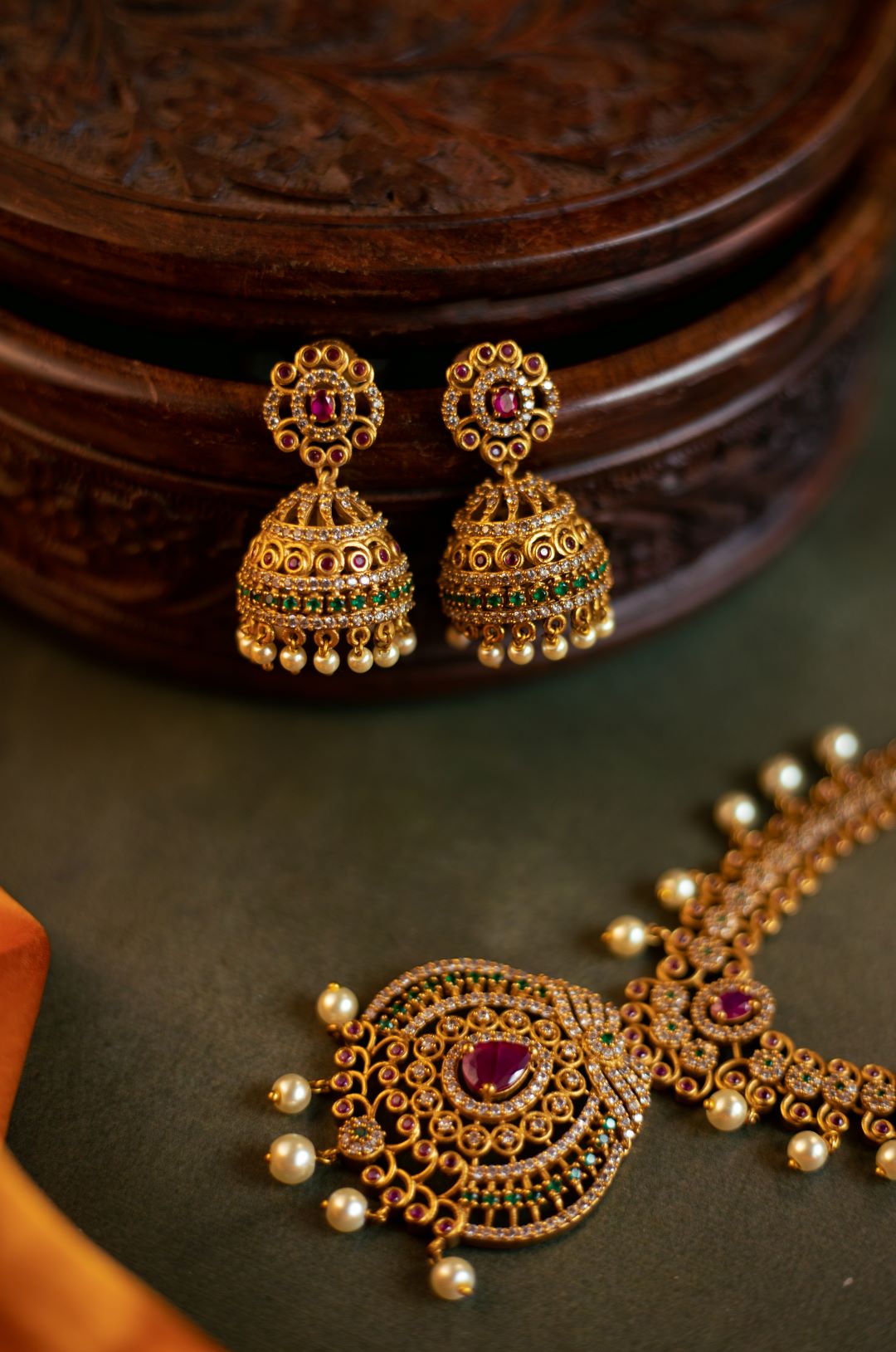 S type Tiny AD Sequence flower Necklace & jhumkas