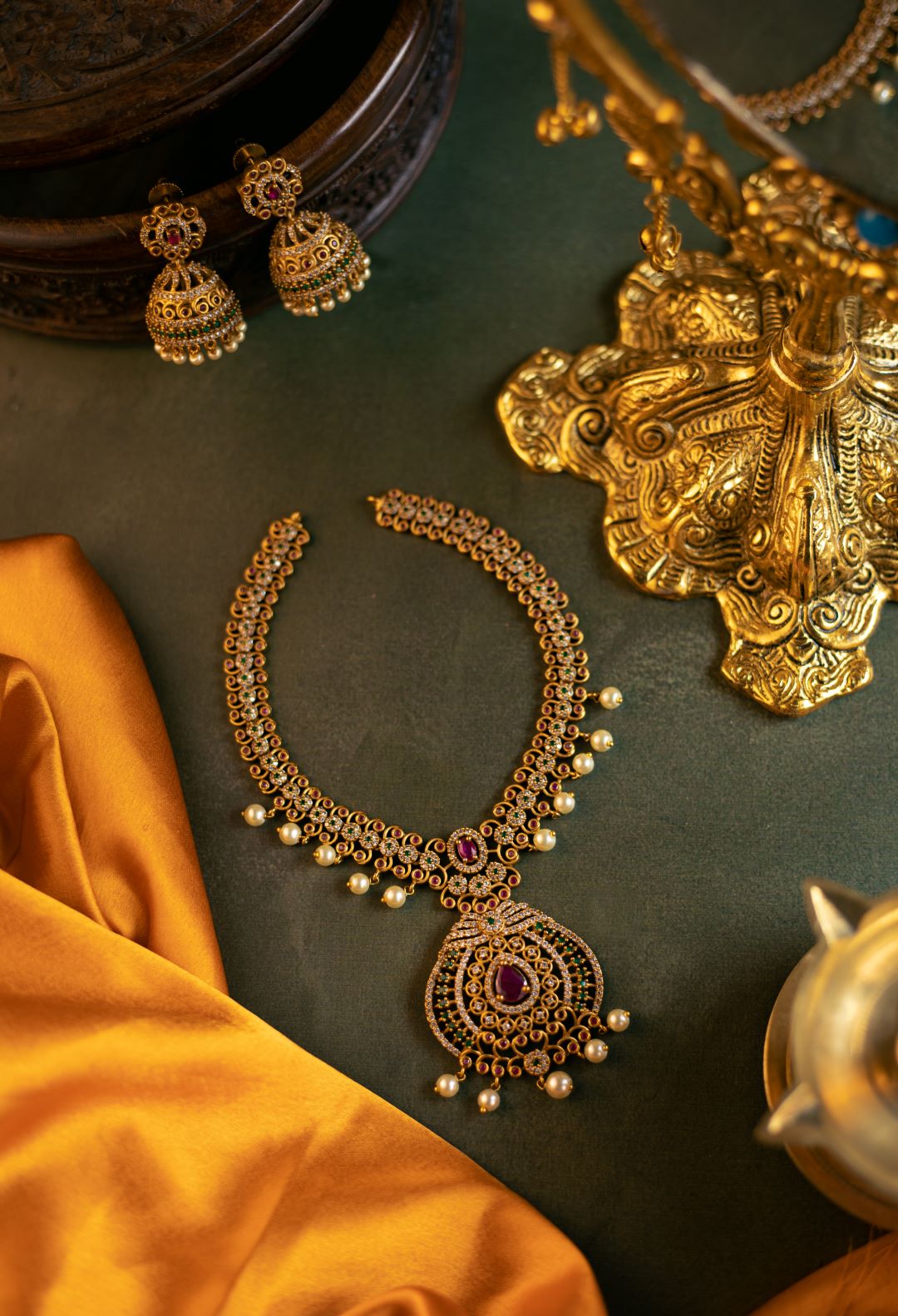 S type Tiny AD Sequence flower Necklace & jhumkas