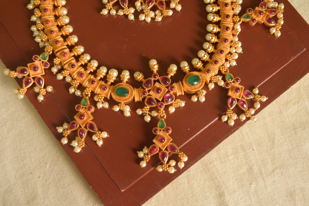 Ruby stone guttapuslu type 2 with stud and pendant