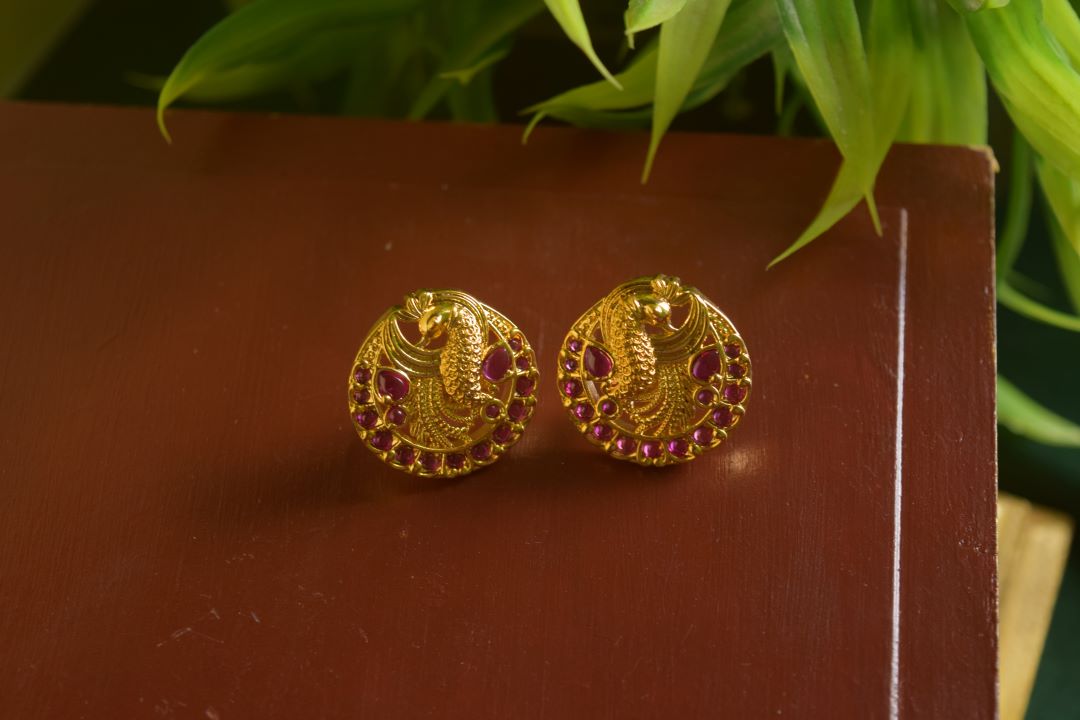 Matte finish -peacock stud red - Model #2