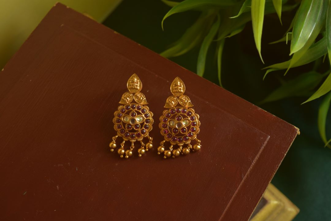 Matte finish-tear drop lakshmi stud -6 B