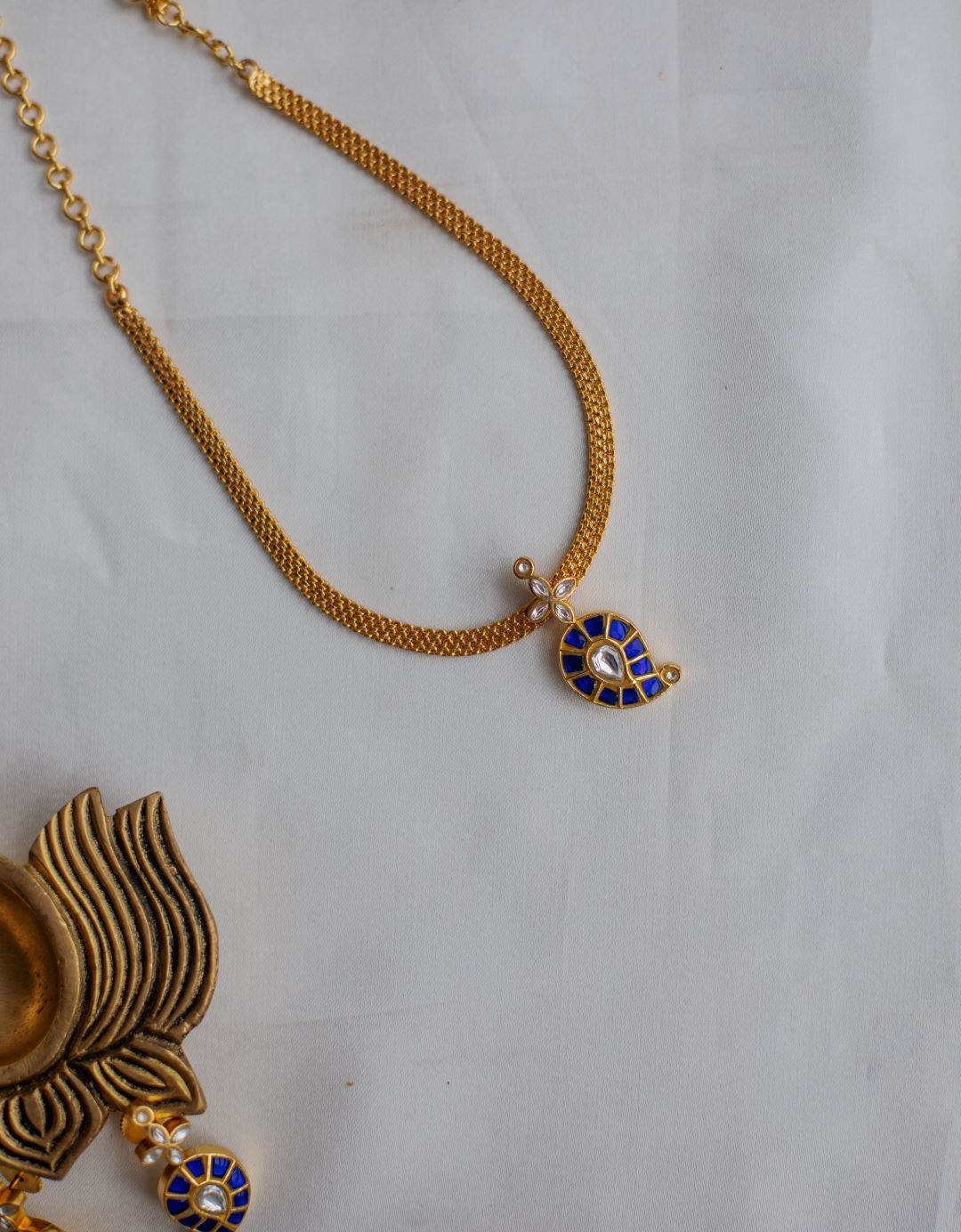 Gold Finish Attigai Mango Pendant with Chain & with stud - Model 1