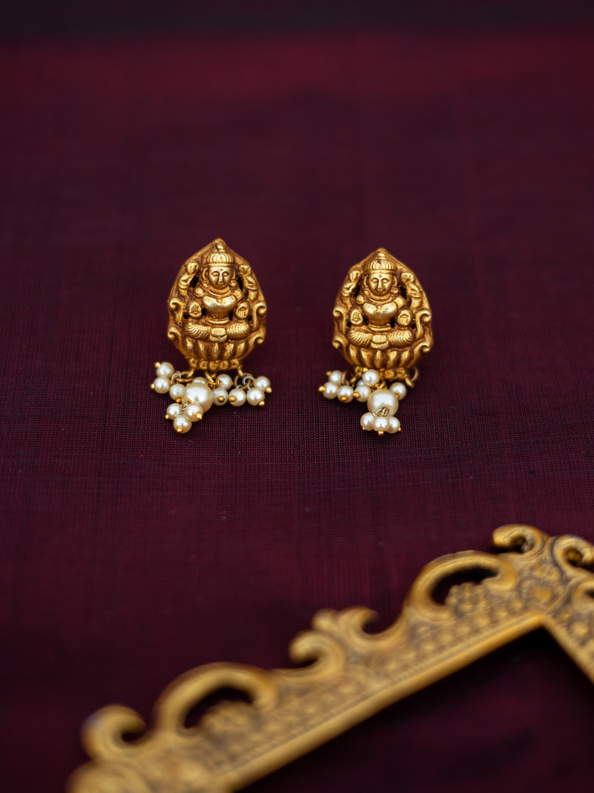 Gold Finish Nagas Lakshmi Pedantant Small Chocker pearl hangings