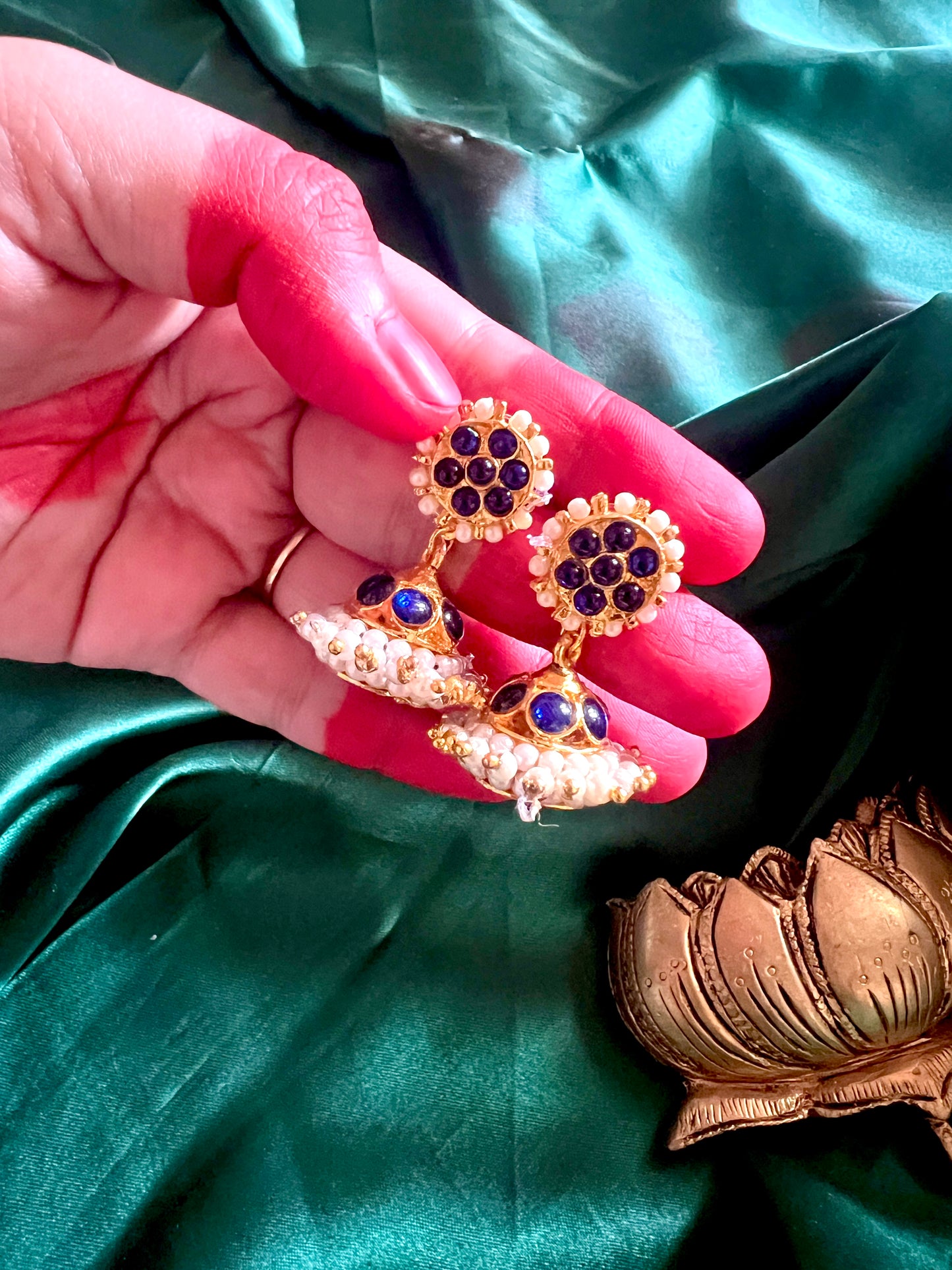 Small jhumka