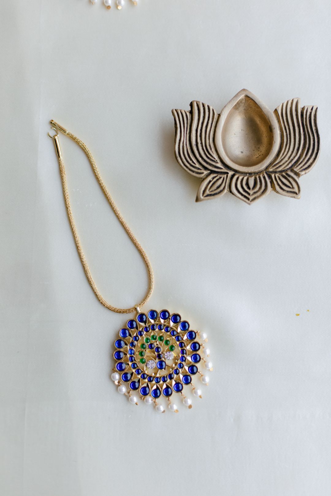Semi Precious Kemp - Gold Finish Chain Jumbo Peacock pendant #7