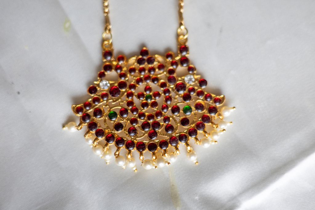 Imitation Kemp - Twin peacock pendant with hangings #23