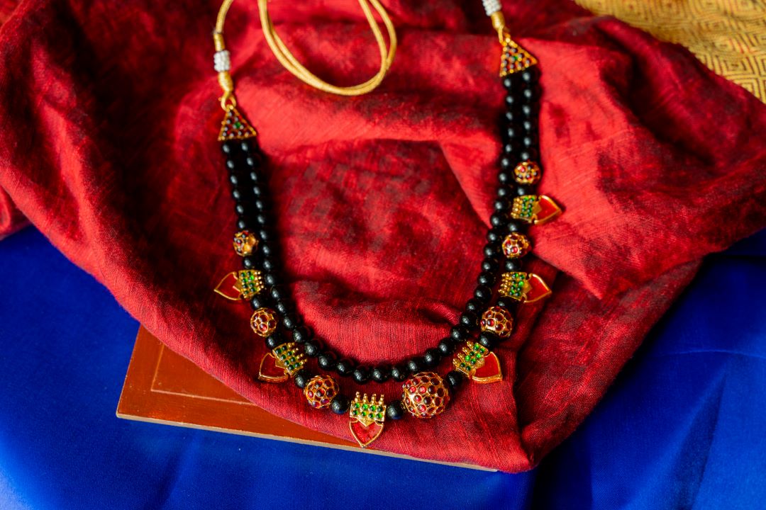 Kemp - 2 layered black beads with kerala type