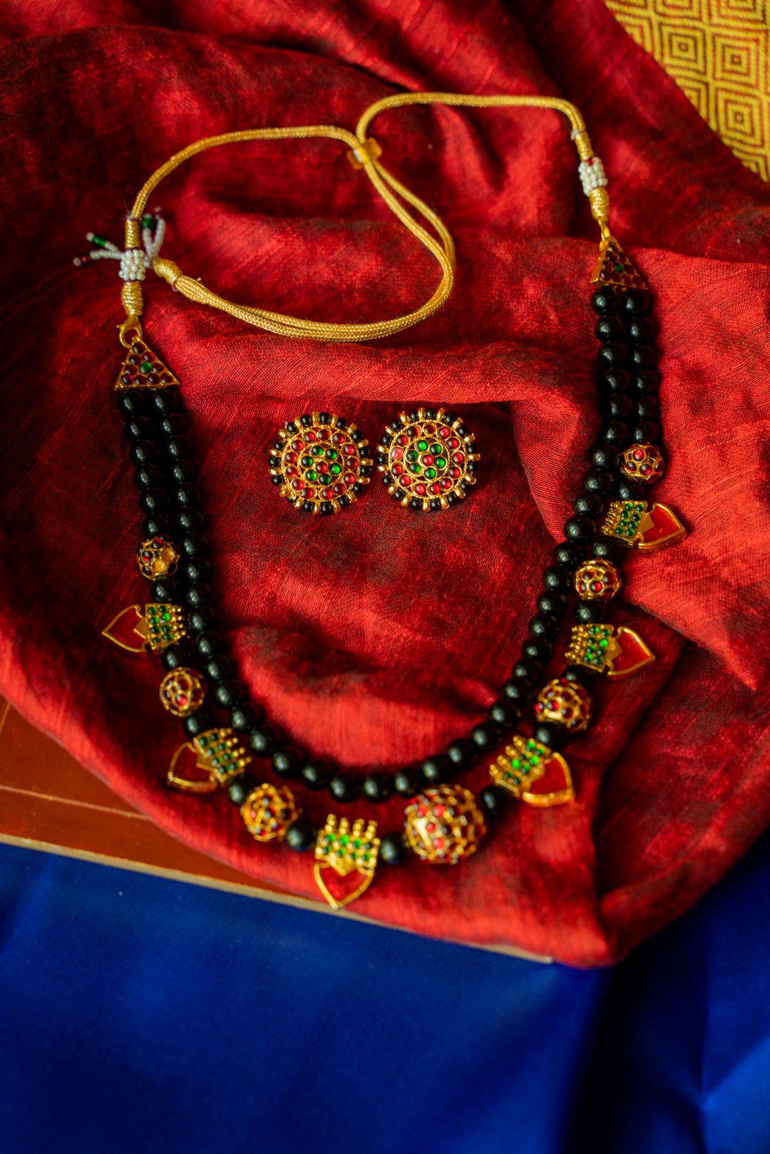 Kemp - 2 layered black beads with kerala type