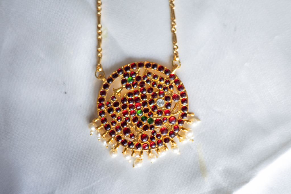 Imitation Kemp - Jumbo Peacock Chakra Pendant #43