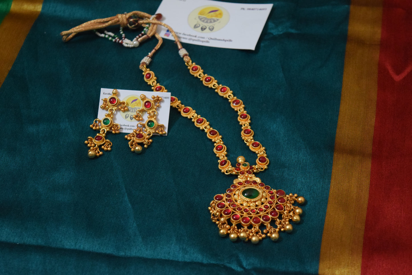 Gold Finish Ghunghroo Kemp flower Pendant necklace & Earrings