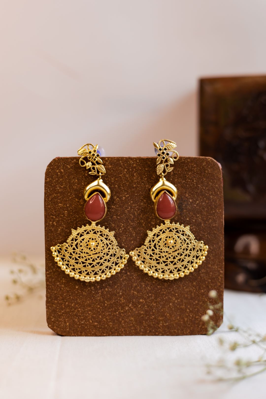 Gold Finish statement stud round hanging- 7A